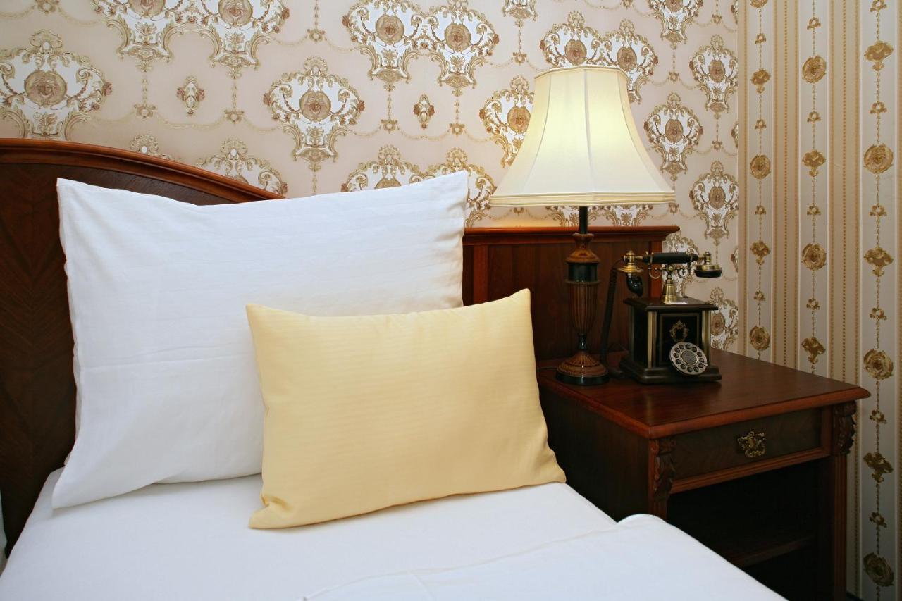Hotel Mertin Chomutov Exterior photo