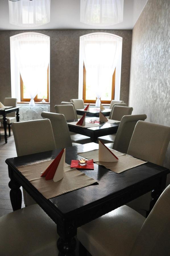 Hotel Mertin Chomutov Exterior photo